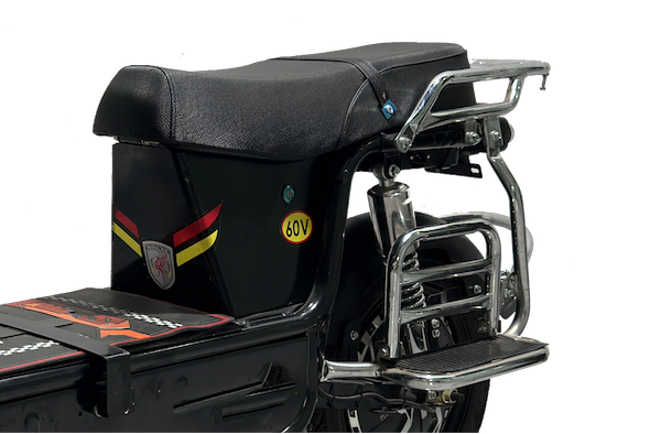 2A flat and elastic seat is applied on the rear which is availble for two adults adriving and the wear-resistant leather could resist water and dust 2A flat and elastic seat is applied on the rear which is availble for two adults adriving and the wear-resistant leather could resist water and dust
